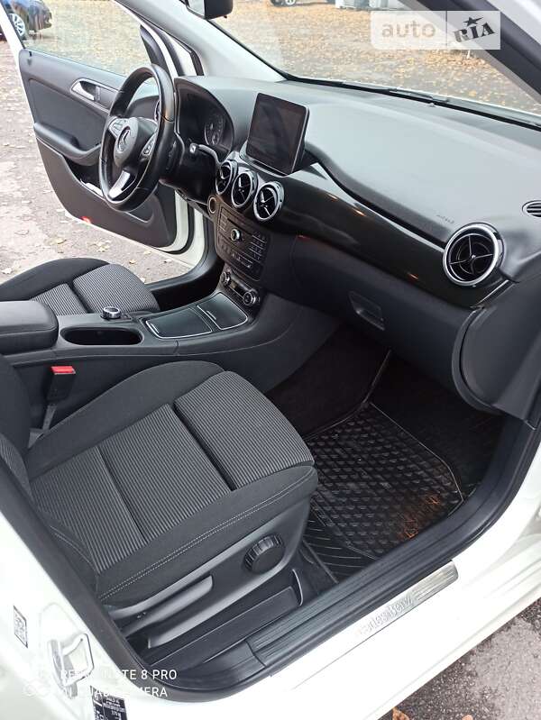 Хетчбек Mercedes-Benz B-Class 2016 в Дніпрі фото 15 Хетчбек Mercedes-Benz B-Class 2016 в Дніпрі
