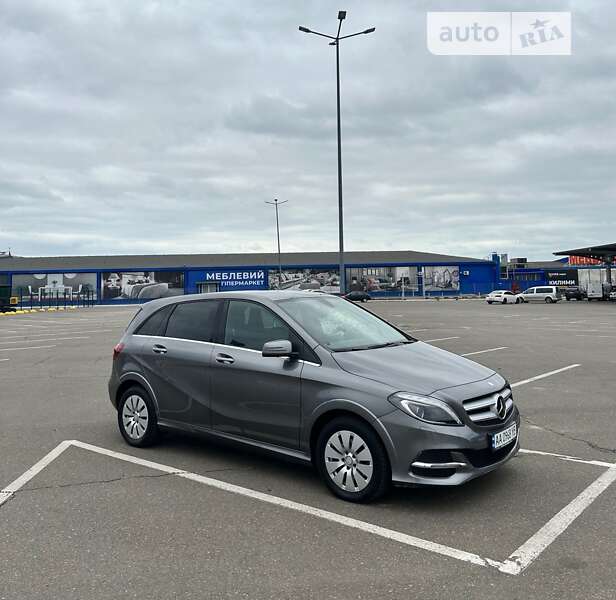 Mercedes-Benz B-Class 2016