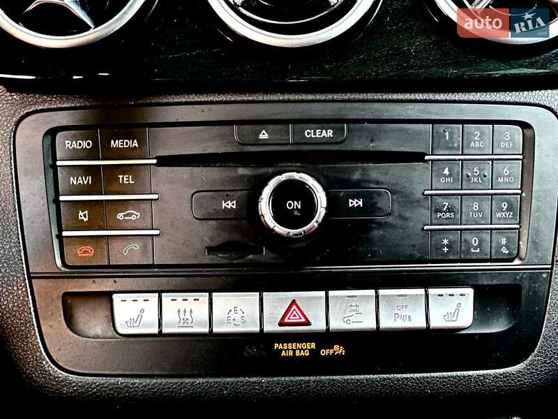 Хэтчбек Mercedes-Benz B-Class 2015 в 