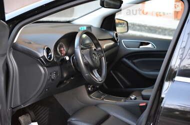 Хэтчбек Mercedes-Benz B-Class 2016 в 