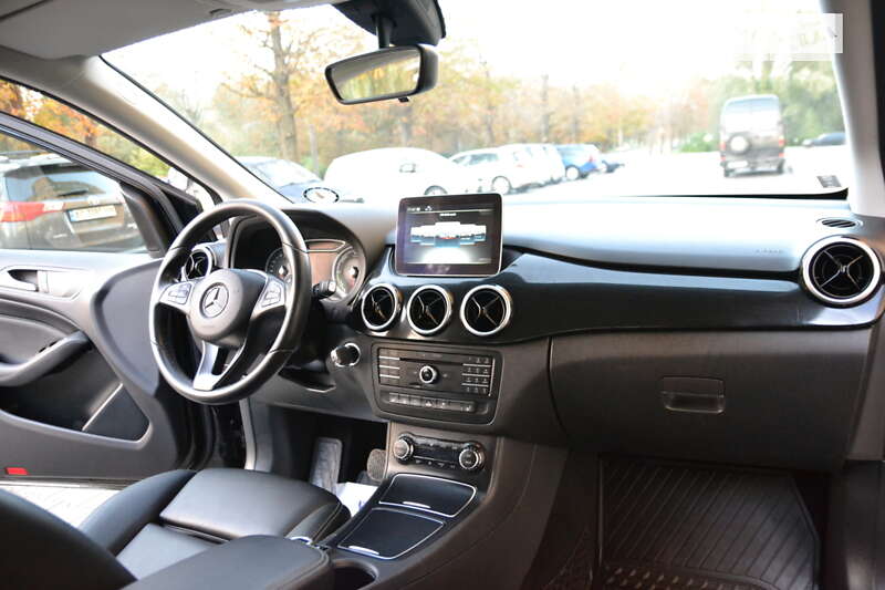 Хэтчбек Mercedes-Benz B-Class 2016 в Ивано-Франковске