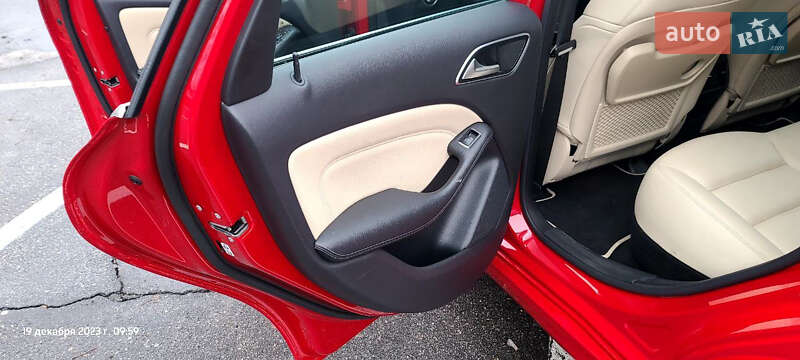 Хетчбек Mercedes-Benz B-Class 2015 в Черкасах