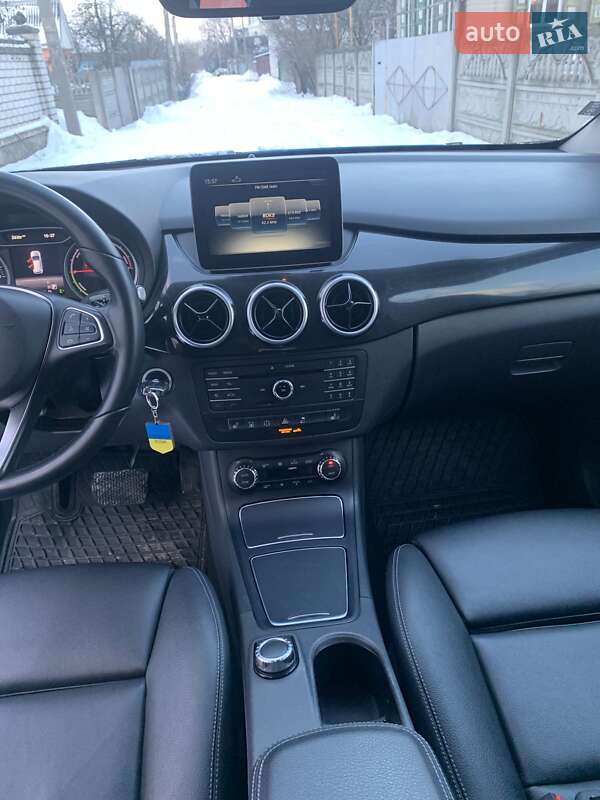 Хетчбек Mercedes-Benz B-Class 2016 в Кременчуці