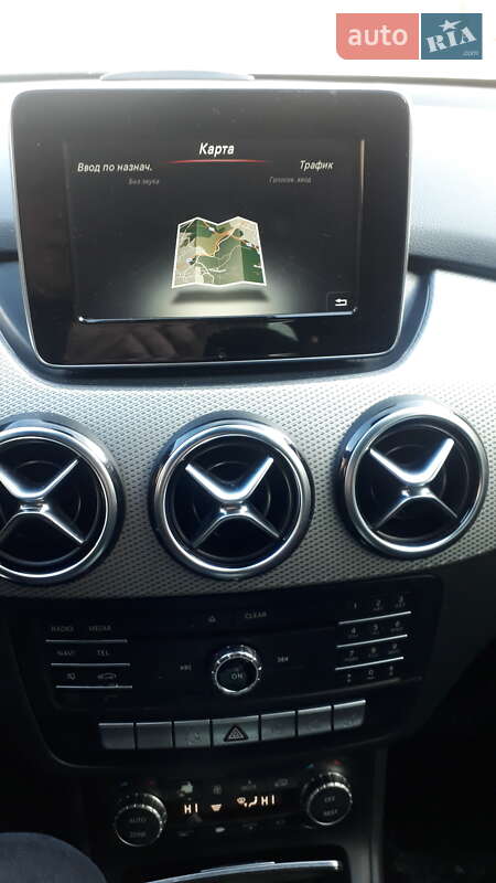 Хэтчбек Mercedes-Benz B-Class 2015 в Киеве фото 13 Хэтчбек Mercedes-Benz B-Class 2015 в Киеве