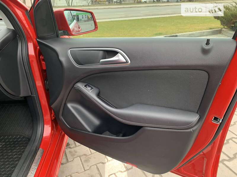 Хэтчбек Mercedes-Benz B-Class 2015 в Одессе