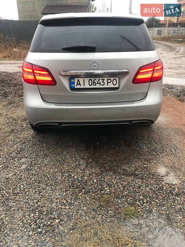 Хэтчбек Mercedes-Benz B-Class 2015 в Киеве фото 7 Хэтчбек Mercedes-Benz B-Class 2015 в Киеве