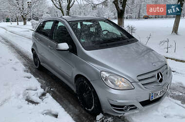 Хэтчбек Mercedes-Benz B-Class 2008 в 