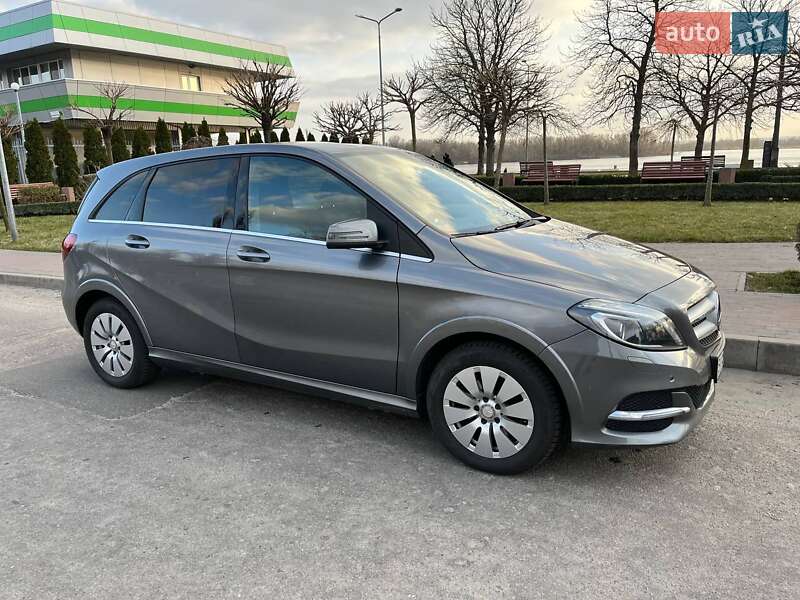Хетчбек Mercedes-Benz B-Class 2015 в Кременчуці