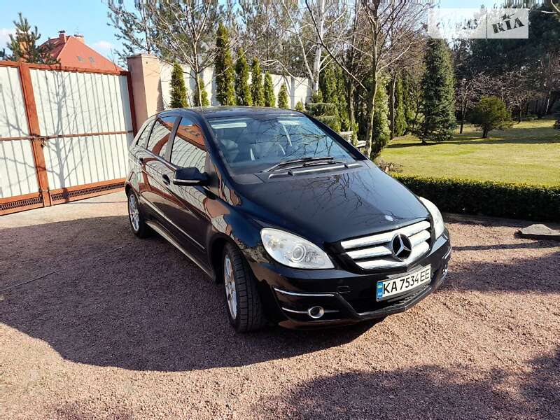 Mercedes-Benz B-Class 2010