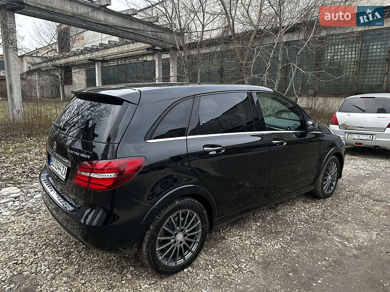 Хэтчбек Mercedes-Benz B-Class 2015 в Тернополе