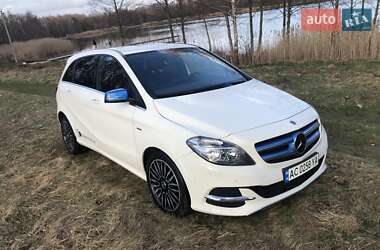 Хэтчбек Mercedes-Benz B-Class 2017 в Камне-Каширском