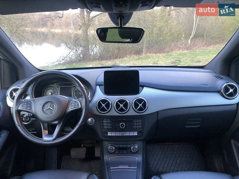 Хэтчбек Mercedes-Benz B-Class 2017 в Камне-Каширском