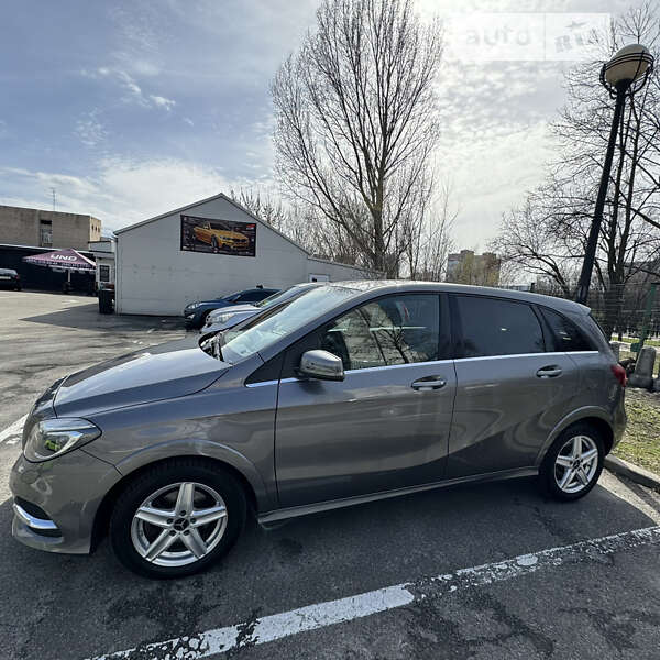 Хэтчбек Mercedes-Benz B-Class 2016 в Киеве фото 9 Хэтчбек Mercedes-Benz B-Class 2016 в Киеве