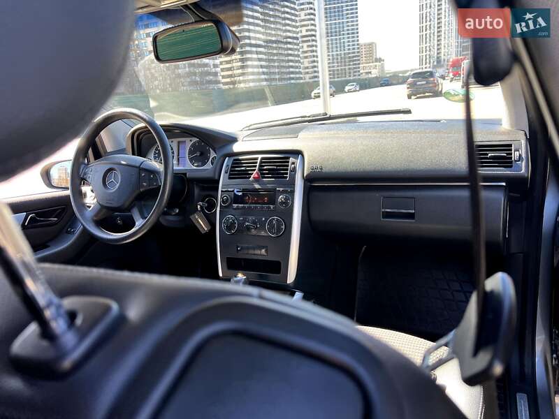 Хэтчбек Mercedes-Benz B-Class 2006 в Киеве