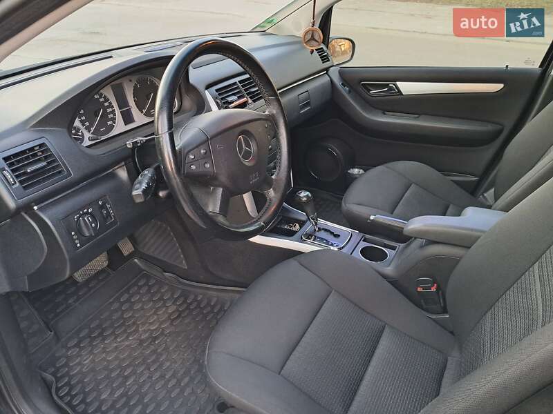 Хэтчбек Mercedes-Benz B-Class 2005 в Днепре фото 10 Хэтчбек Mercedes-Benz B-Class 2005 в Днепре