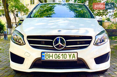 Хэтчбек Mercedes-Benz B-Class 2016 в 