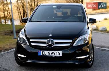 Хэтчбек Mercedes-Benz B-Class 2016 в 