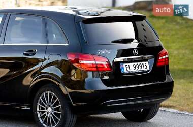 Хэтчбек Mercedes-Benz B-Class 2016 в 