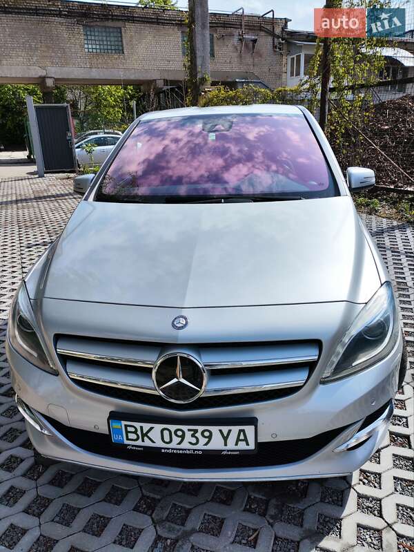 Mercedes-Benz B-Class 2015