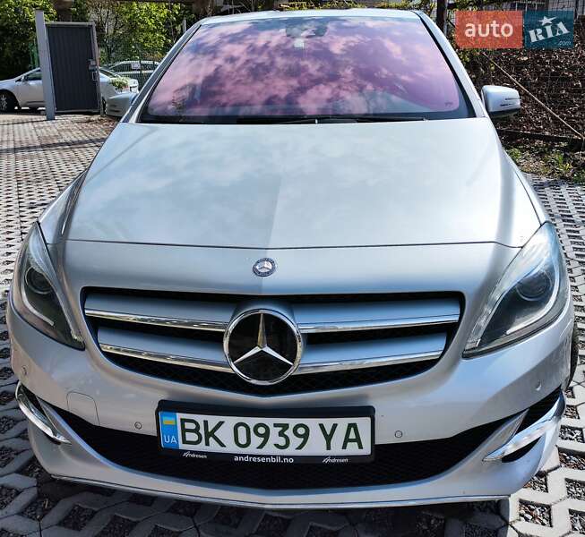 Хэтчбек Mercedes-Benz B-Class 2015 в Ровно фото 5 Хэтчбек Mercedes-Benz B-Class 2015 в Ровно