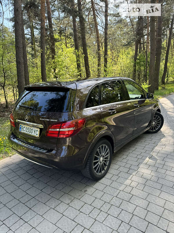 Хетчбек Mercedes-Benz B-Class 2015 в Львові