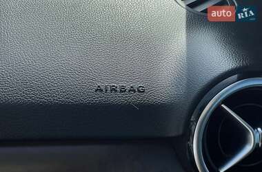 Хетчбек Mercedes-Benz B-Class 2014 в 