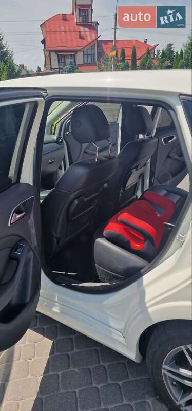 Хэтчбек Mercedes-Benz B-Class 2015 в Хмельницком