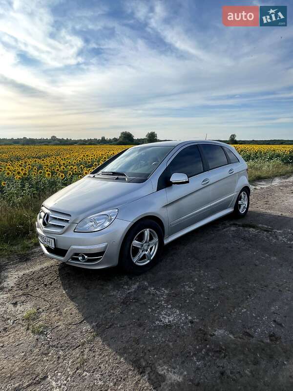 Хэтчбек Mercedes-Benz B-Class 2011 в Владимирце