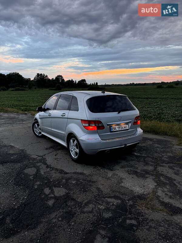 Хэтчбек Mercedes-Benz B-Class 2011 в Владимирце