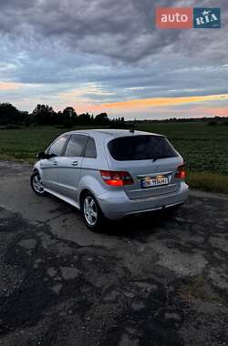 Хетчбек Mercedes-Benz B-Class 2011 в Володимирці