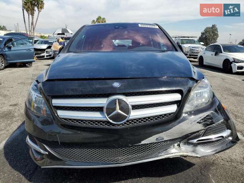 Хэтчбек Mercedes-Benz B-Class 2015 в Киеве