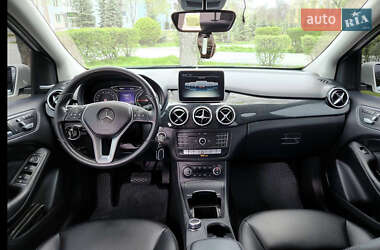 Хэтчбек Mercedes-Benz B-Class 2015 в 