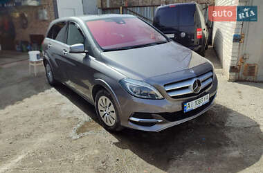 Хэтчбек Mercedes-Benz B-Class 2015 в 
