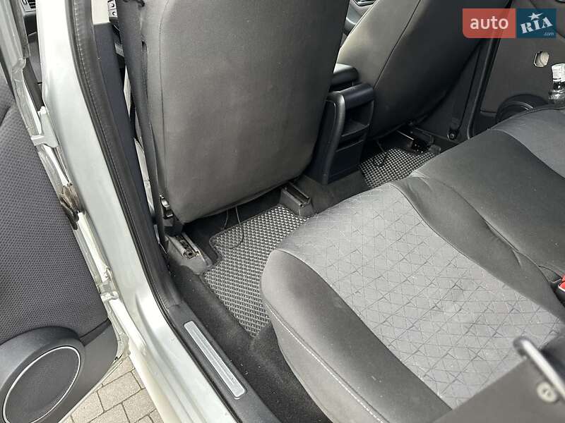 Хэтчбек Mercedes-Benz B-Class 2010 в Владимире