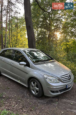 Хэтчбек Mercedes-Benz B-Class 2006 в 