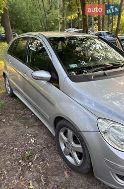 Хэтчбек Mercedes-Benz B-Class 2006 в 