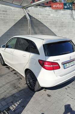Хэтчбек Mercedes-Benz B-Class 2016 в Ровно