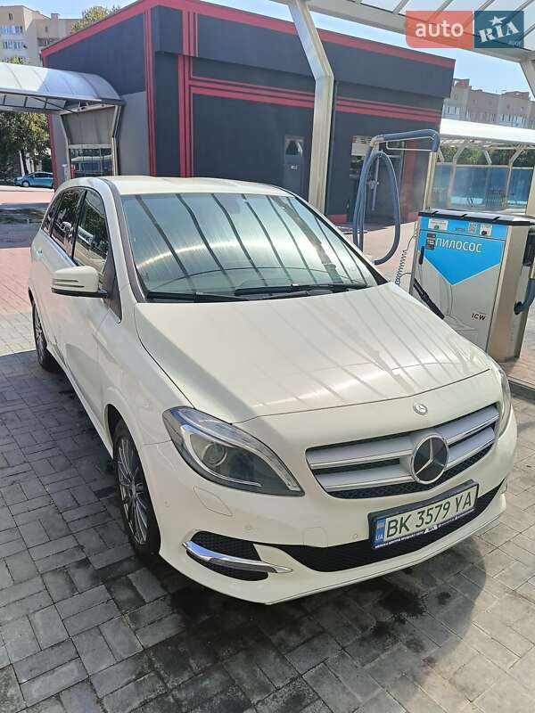 Хетчбек Mercedes-Benz B-Class 2016 в Рівному
