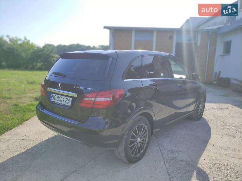 Хетчбек Mercedes-Benz B-Class 2015 в Львові