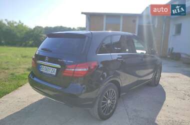 Хэтчбек Mercedes-Benz B-Class 2015 в 