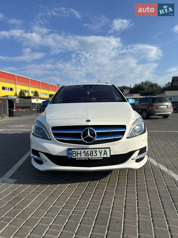 Mercedes-Benz B-Class 2015
