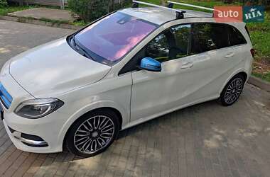 Хетчбек Mercedes-Benz B-Class 2015 в 