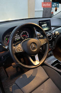Хэтчбек Mercedes-Benz B-Class 2016 в 