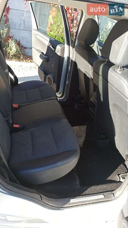 Хэтчбек Mercedes-Benz B-Class 2010 в Кицмани