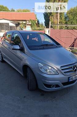 Хэтчбек Mercedes-Benz B-Class 2009 в Вольногорске