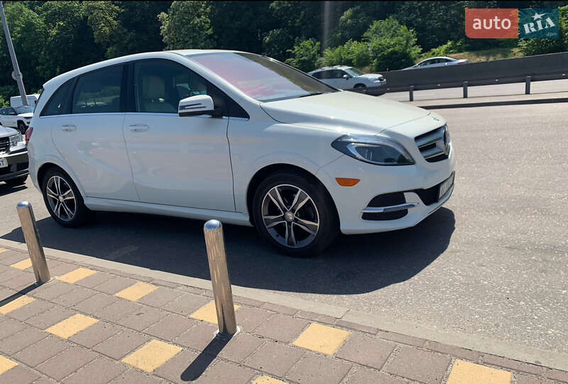 Mercedes-Benz B-Class 2016