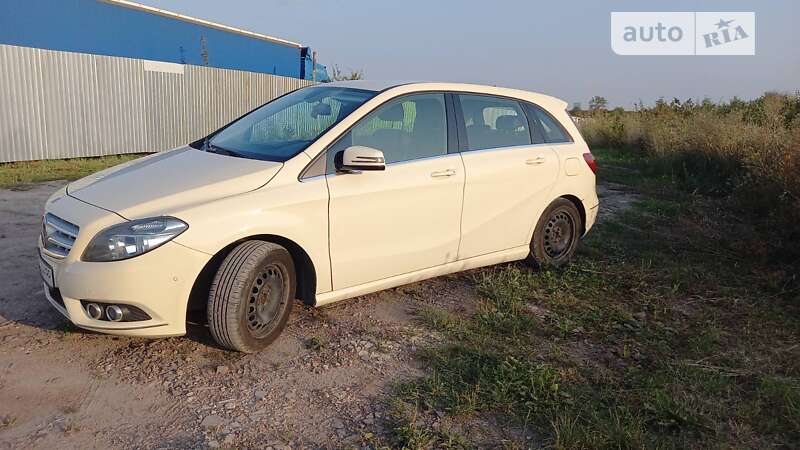 Хэтчбек Mercedes-Benz B-Class 2014 в Львове