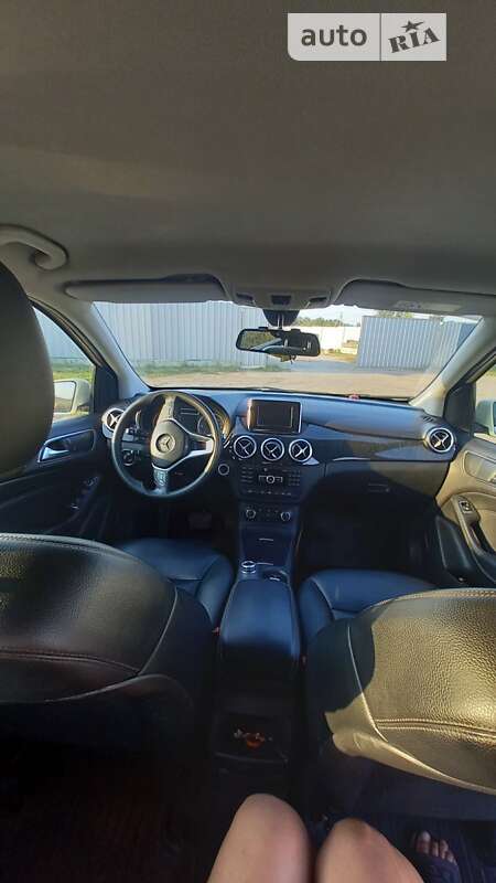 Хэтчбек Mercedes-Benz B-Class 2014 в Львове