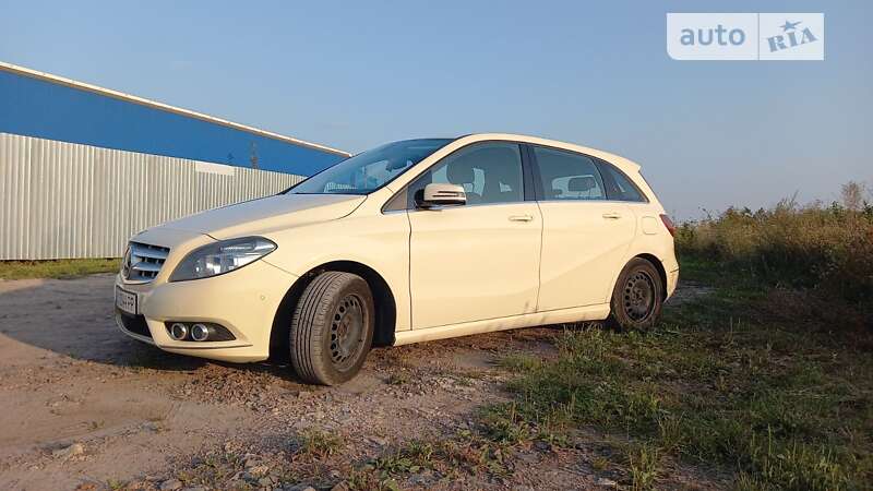 Хэтчбек Mercedes-Benz B-Class 2014 в Львове