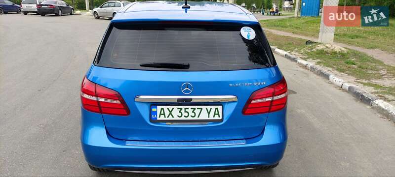 Хэтчбек Mercedes-Benz B-Class 2015 в Харькове